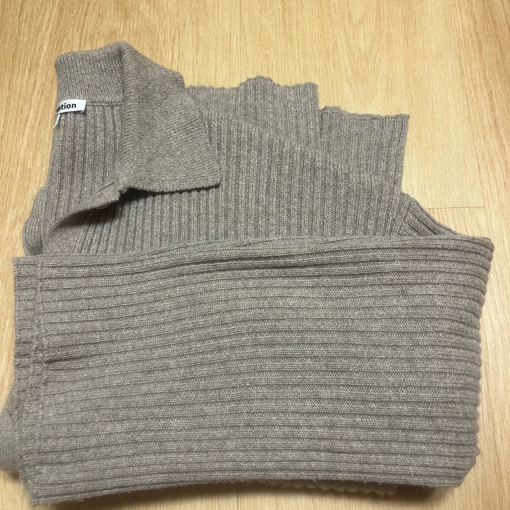 Reformation Ribbed Cashmere Sweater - Picture 6 of 7